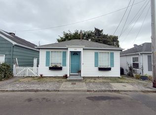 310 Avenue K, Seaside, OR 97138