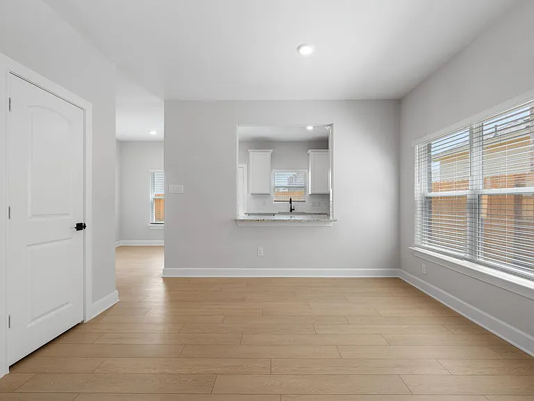 710 Princeton Hts — Photo 12