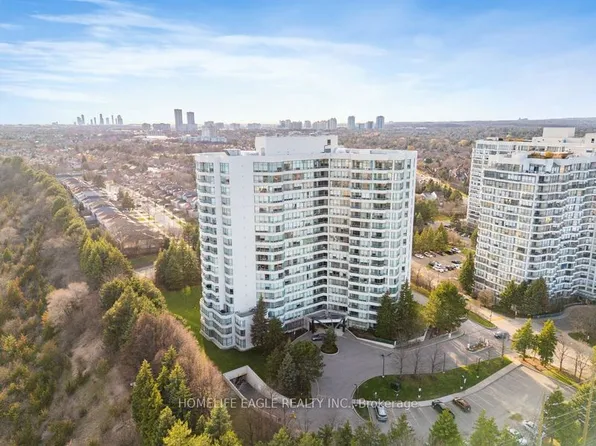 7250 Yonge St #1709, Vaughan, ON L4J 7X1