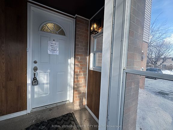 4th image of 52 Grand Valley Dr