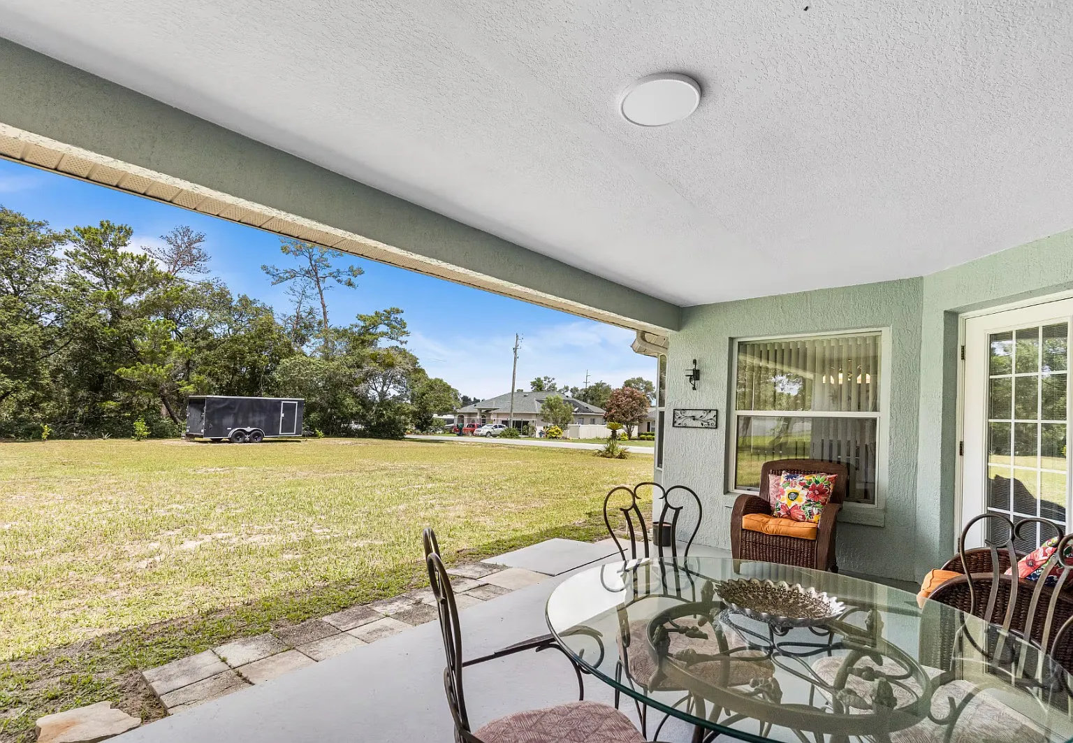3 bed, 2031 sqft, $2,200 — Photo 4