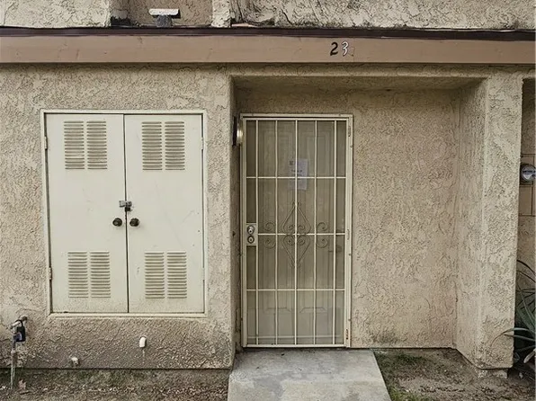 936 Fairway Dr APT 23, Colton, CA 92324