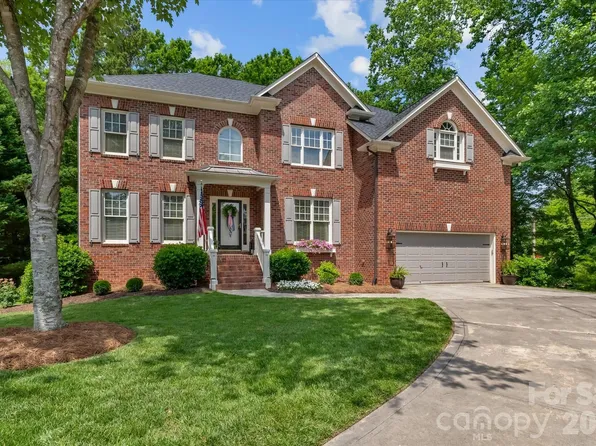 20101 Coachmans Wood Ln, Cornelius, NC 28031