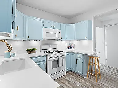 4 bed, 1685 sqft, $2,250 — Photo 2