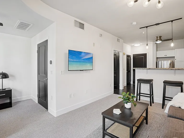 100 S Alameda St #371 — Photo 14