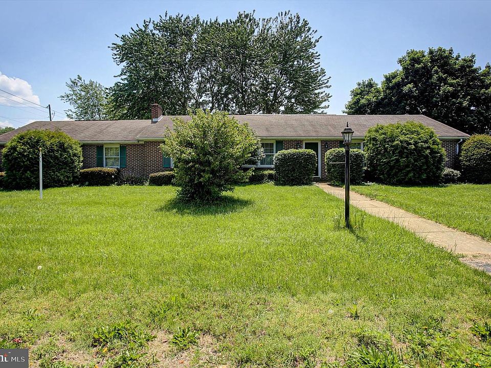 1st image of 9699 Possum Hollow Rd #24
