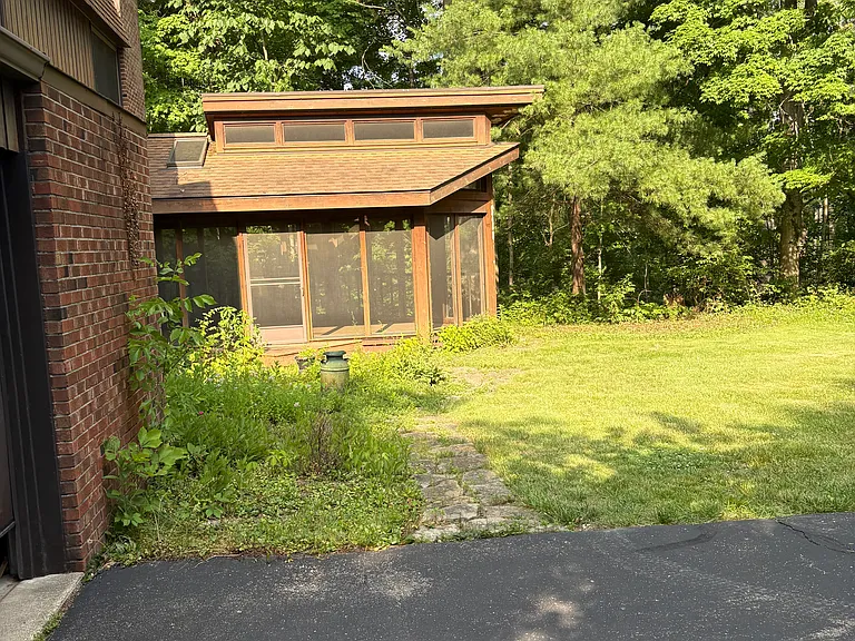 370 E Loveland Ave — Photo 18