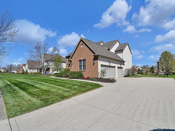 3rd image of 13306 Canyon Ln
