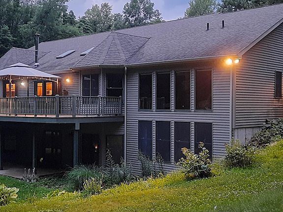 5th image of 3130 Pine Lake St