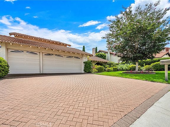 3rd image of 4092 Rousseau Ln