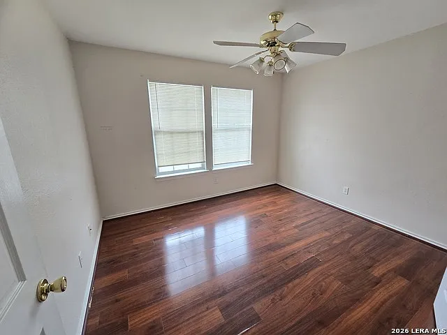 1803 White Magnolia — Photo 20