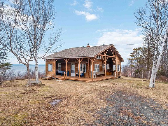 4th image of 4805 Shore Rd W