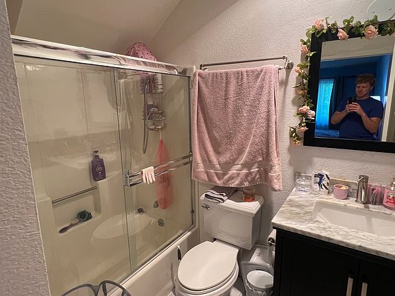 4th image of 222 S Catalina Ave Unit 7