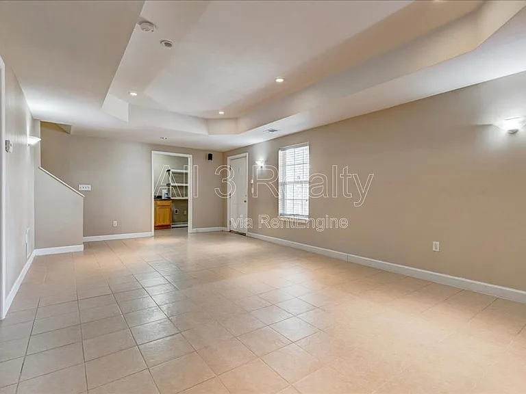 2540 Alvecot Cir — Photo 19