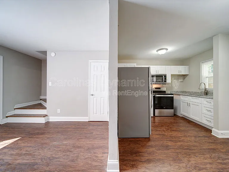 321 S Gardner Ave #6 — Photo 10