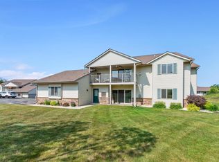 822 Church St UNIT 4, Allenton, WI 53002