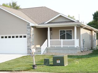 2908 W 3rd, Cedar Falls, IA 50613