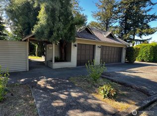 7617 44th Ave SW, Seattle, WA 98136