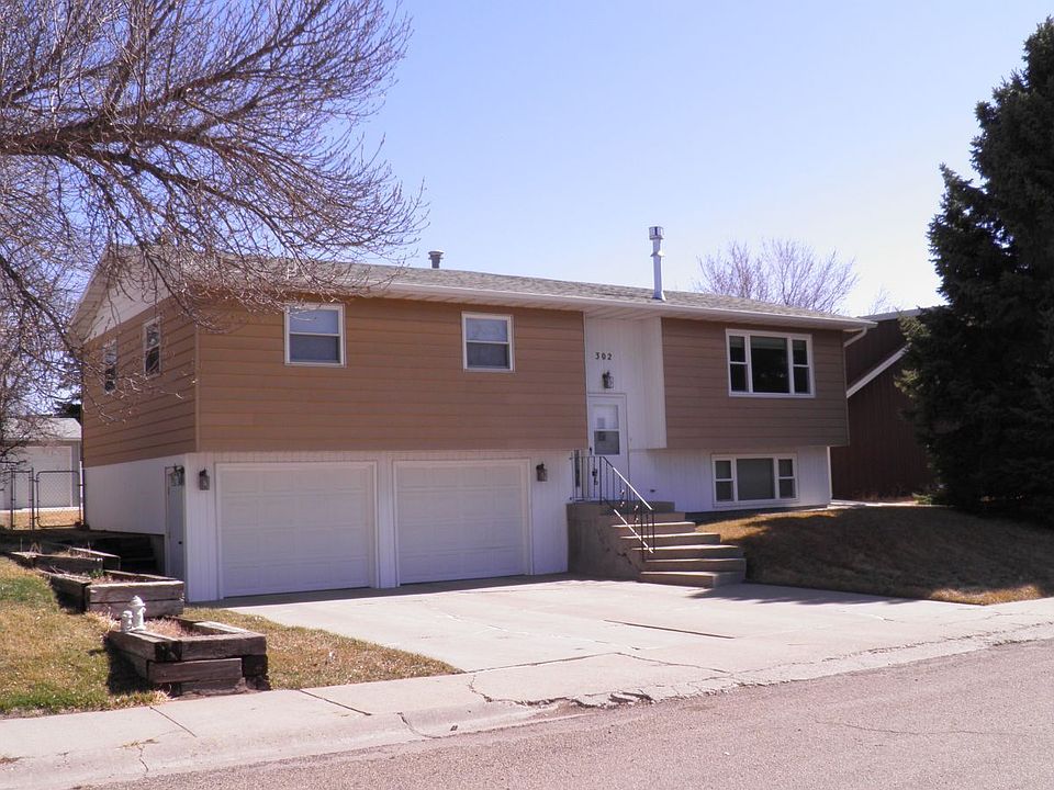 1st image of 302 Sunset Ave