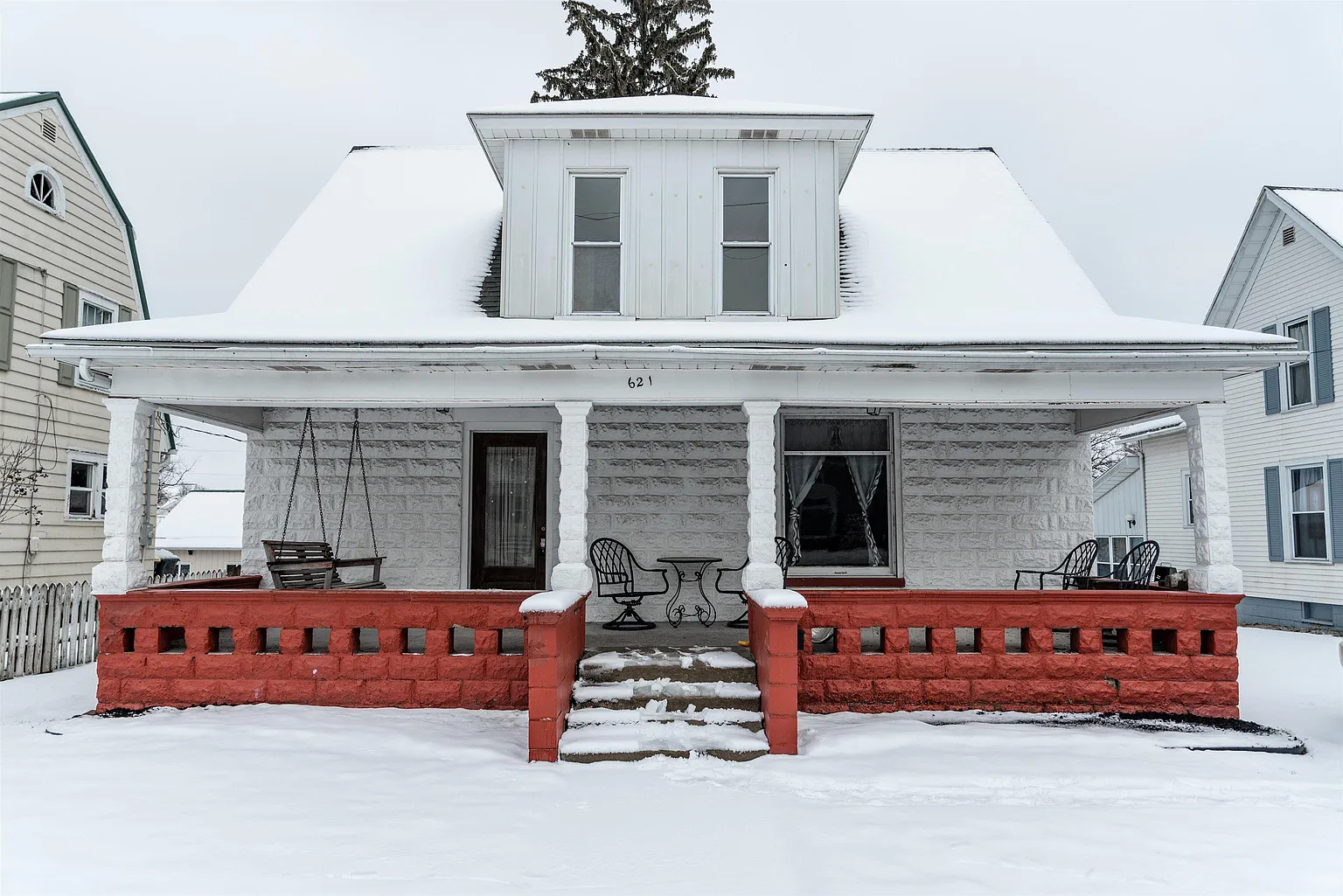 621 E Diamond St photo 1