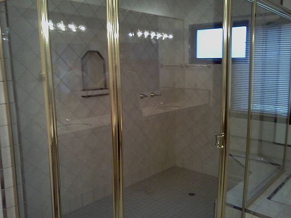 master shower before remodel