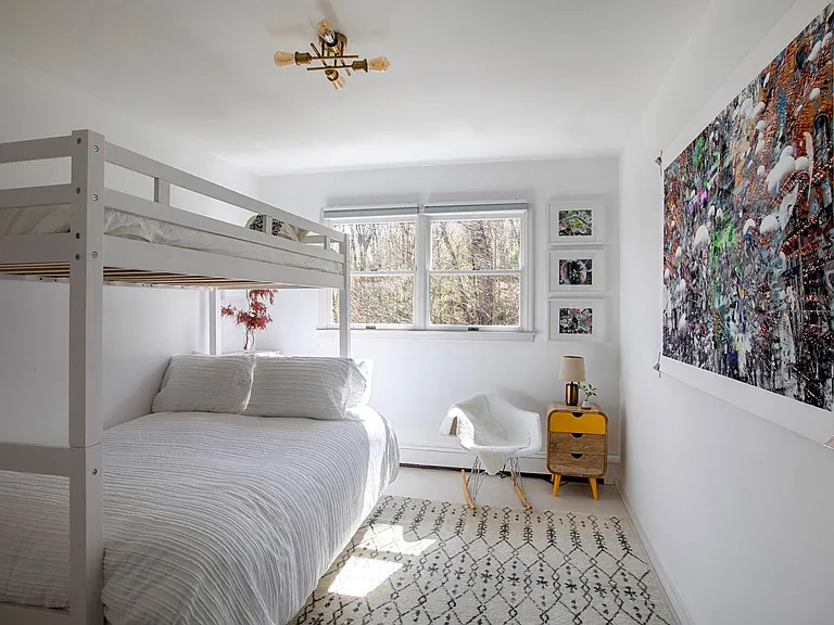 10 Sentry Hill Rd #1 — Photo 4