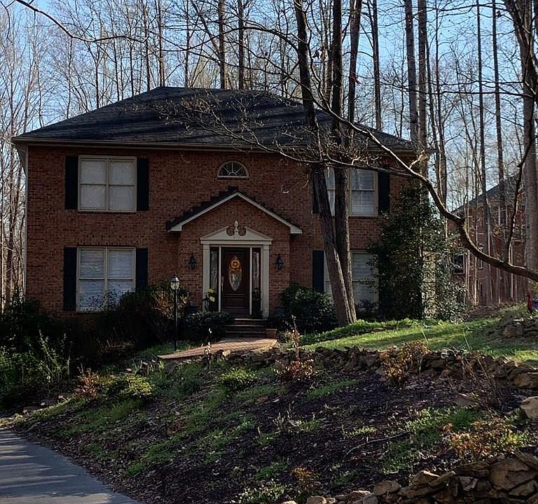 1st image of 216 Bent Creek Ct