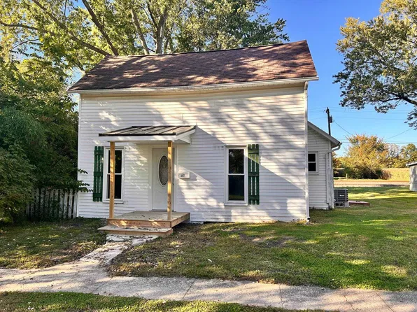 307 E Broad St, South Whitley, IN 46787
