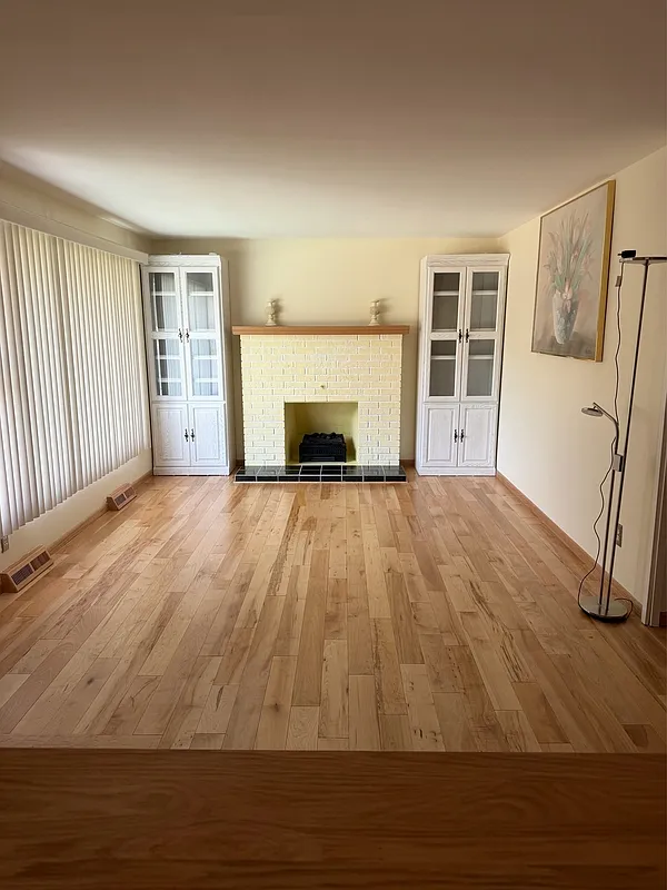 2 bed, 2.5 bath, 1073 sqft, $1,599 — Photo 1
