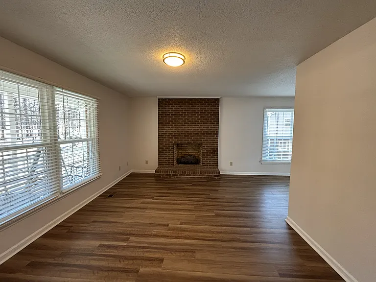 6229 Guess Rd — Photo 6