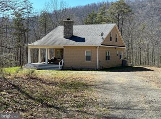 1872 S Branch Rd, Levels, WV 25431