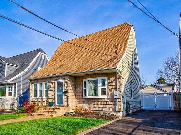 3rd image of 11 Spruce St