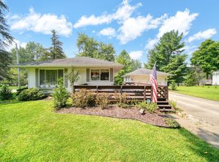 6126 Crest Rd, Jackson, MI 49203