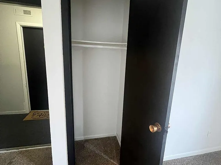 1210 SE Belmont Drive — Photo 11