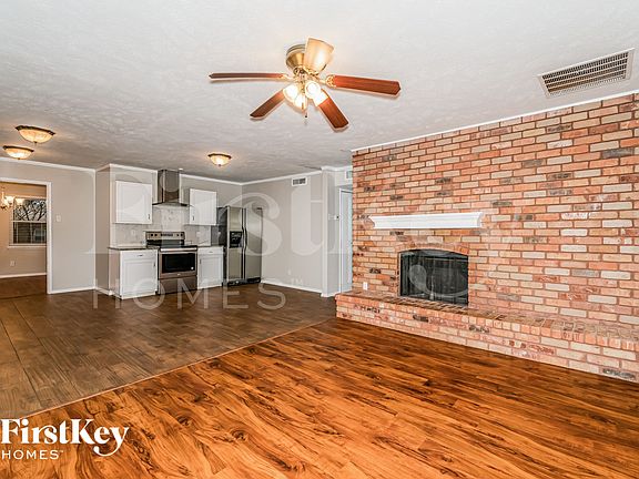 3rd image of 5109 Gilliam Cir