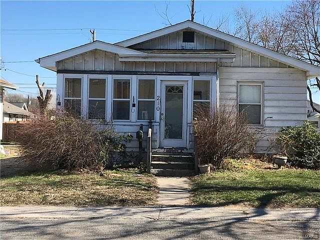1st image of 210 Lincoln Ave