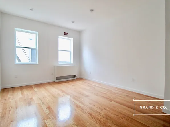 427 Knickerbocker Avenue image 1 of 6