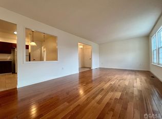 7B Yorkshire Dr, Monroe Township, NJ 08831