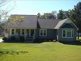 1st image of 216 Plantation Dr