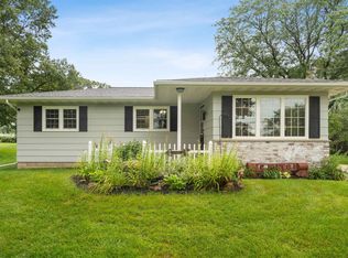 3226 E Shaulis Rd, Waterloo, IA 50702