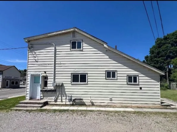 169 Mary St N #3, Oshawa, ON L1G 5C1