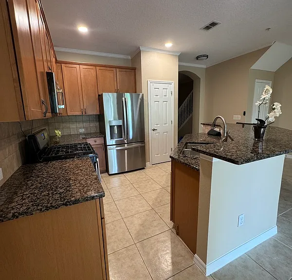 839 Assembly Ct — Photo 39