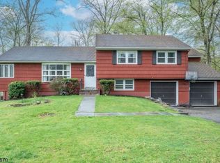 33 Bogert Rd, Pine Brook, NJ 07058