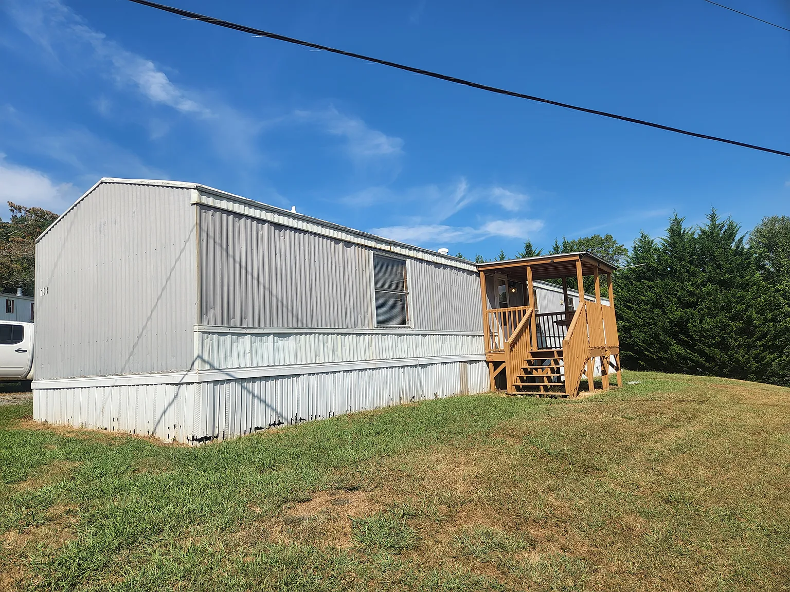 3 bed, 980 sqft, $1,250 — Photo 1