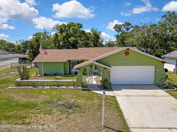 6100 Piedmont Dr, Spring Hill, FL 34606