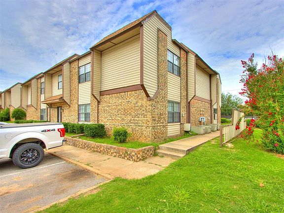 2nd image of 401 12th Ave SE APT 282