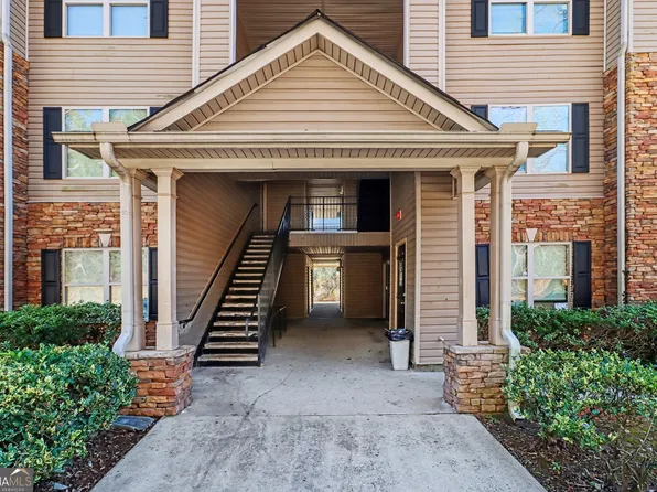 5303 Fairington Club Dr #5303, Lithonia, GA 30038