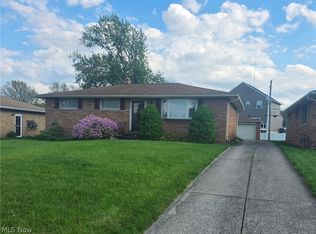 1423 Roanoke Dr, Parma, OH 44134