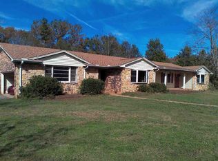 1040 Old Gantt Mill Rd, Anderson, SC 29625
