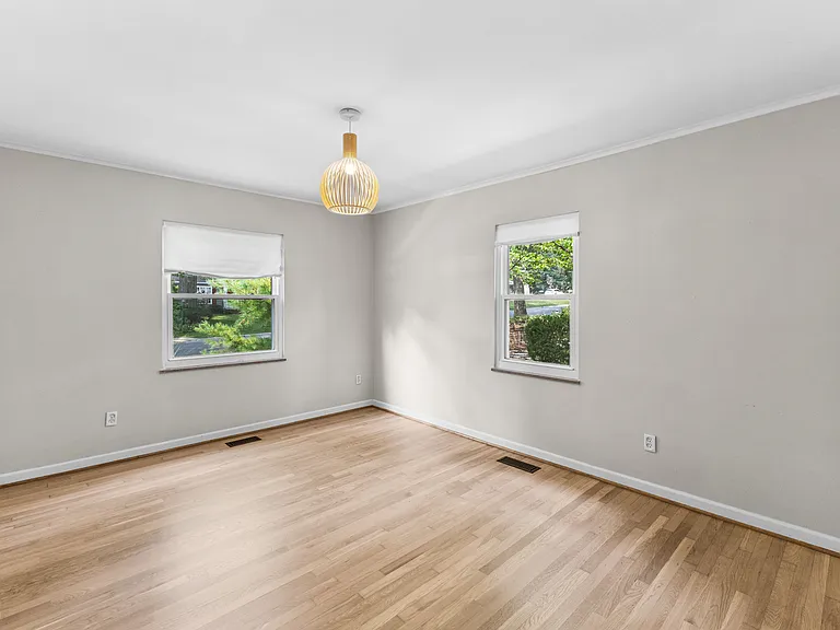 123 W Clearview Ave — Photo 29